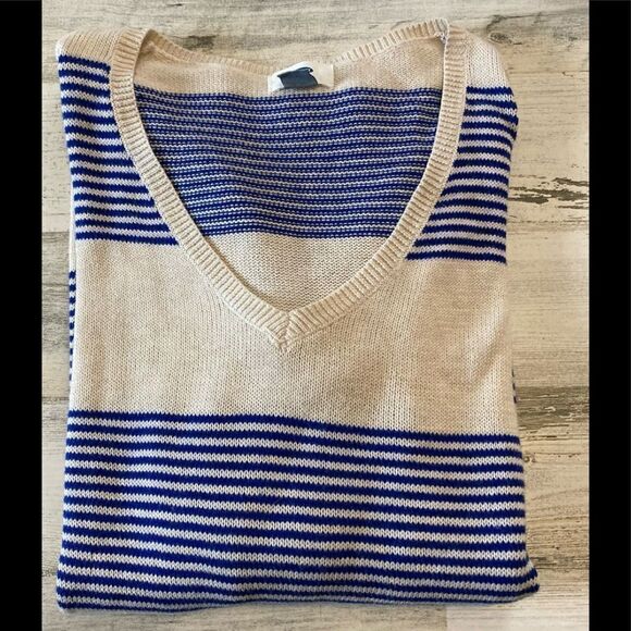 Old Navy striped v neck Sweater Small - Picture 5 of 7